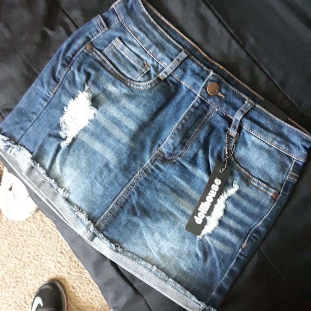 Dollhouse Distressed Denim Mini Skirt Size 5